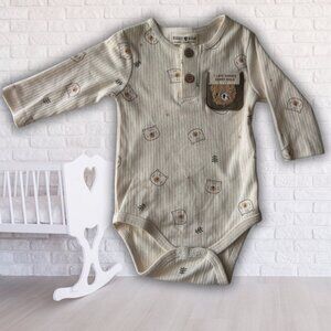Rabbit + Bear Organic Ribbed Bear Bodysuit | 0–3M | Beige Lot of 3
